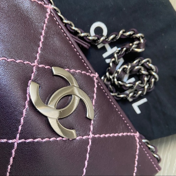 Chanel Mini Pochette Chain Handbag - Picture 11 of 12